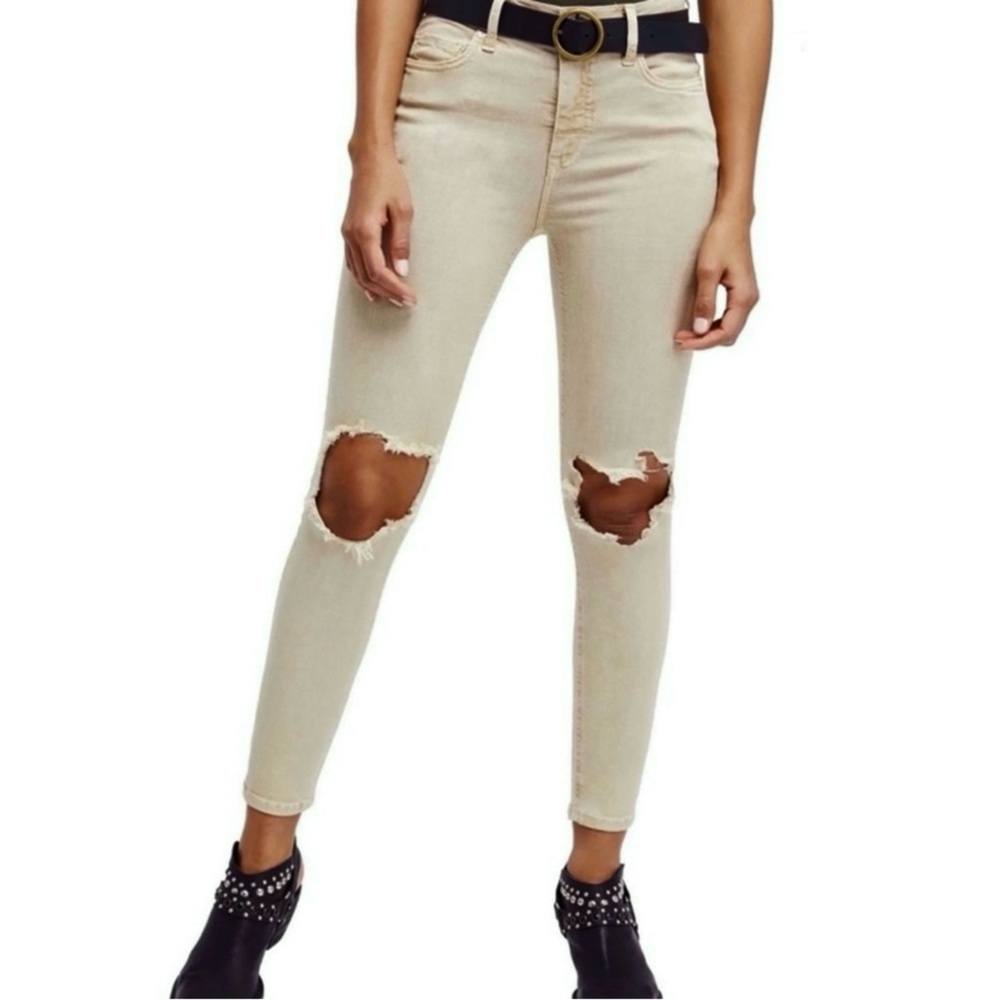 NEW FREE PEOPLE HIGH WAIST DISTRESSED SKINNY JEANS